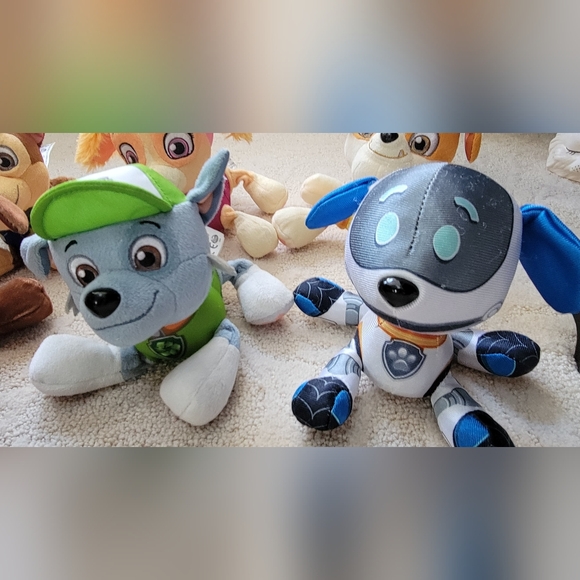 Paw Patrol Plush Pup Pals Set of 8 - Picture 4 of 5